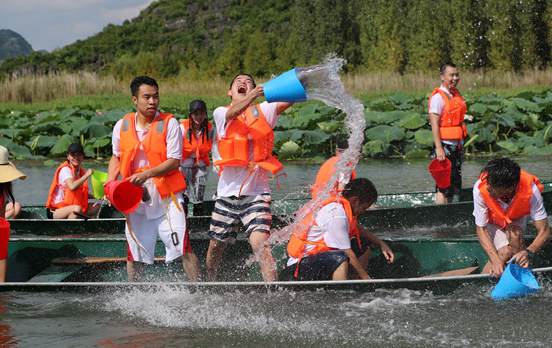 潑水之旅進(jìn)行時(shí)！